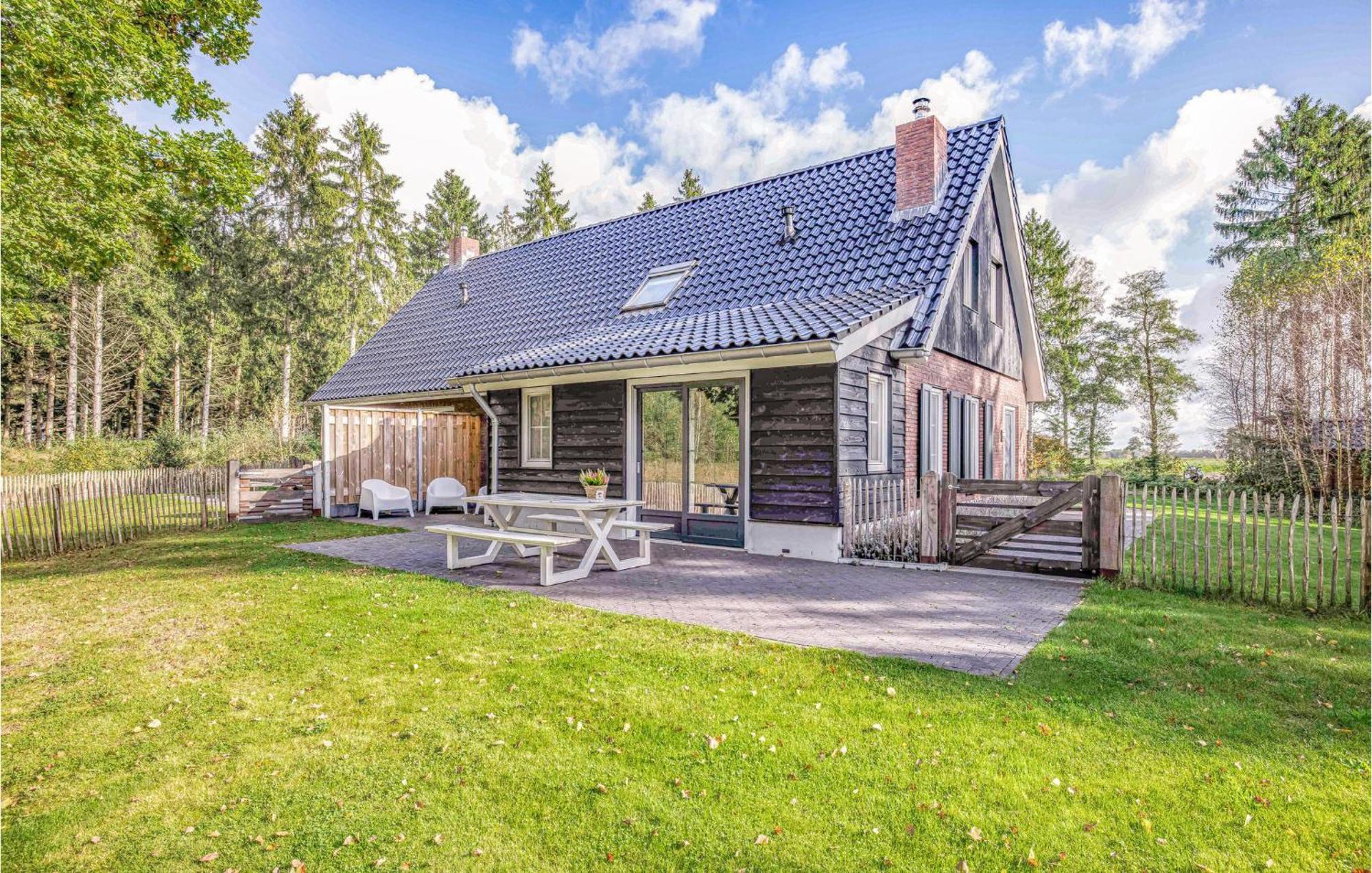 Amazing Home In Rijssen With Wifi Extérieur photo
